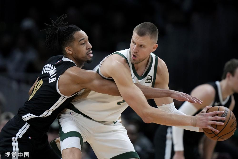 他在英超的 他在英超的